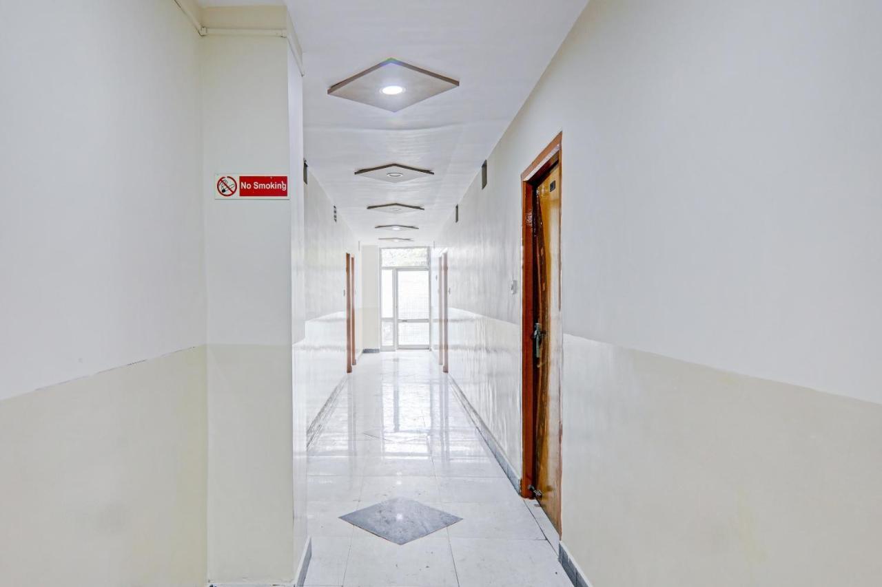 Oyo 27695 Hotel Relation Kānpur Eksteriør bilde