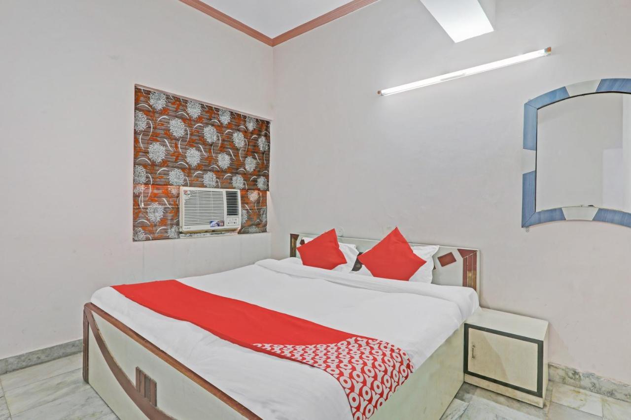 Oyo 27695 Hotel Relation Kānpur Eksteriør bilde